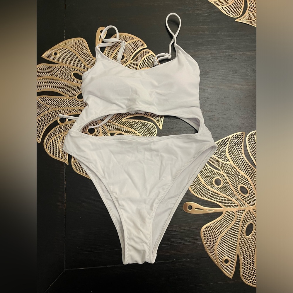 Meyeeka Scoop Neck Cut Out Front Lace Up Back High Cut Monokini One Piece - Picture 5 of 7